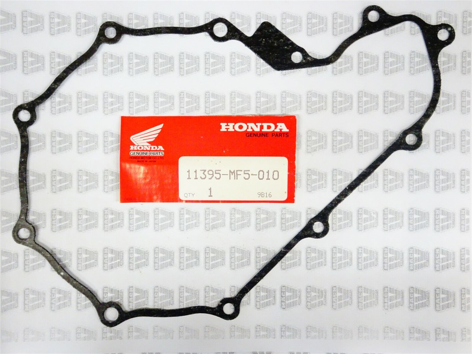 Honda NOS NEW 11395-MF5-010 Crankcase Cover Gasket VT VT500 
