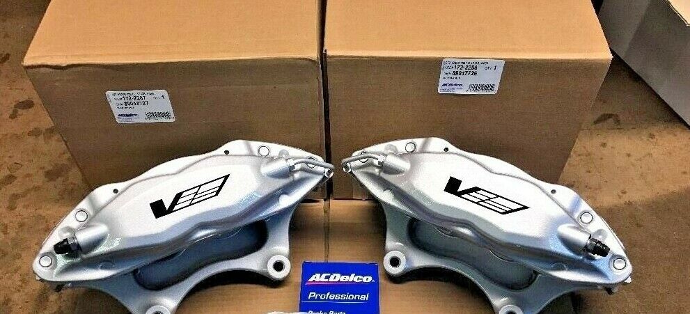 04-07 Cadillac CTS-V Brembo 4 Piston Front Calipers 89047726 89047727