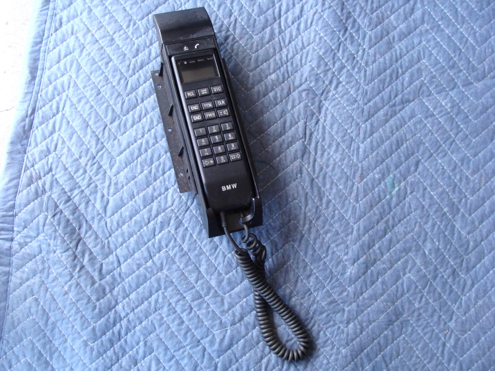 OEM BMW e38 Center Console Cellphone Telephone HANDSET From 10/97 up 750iL 740iL
