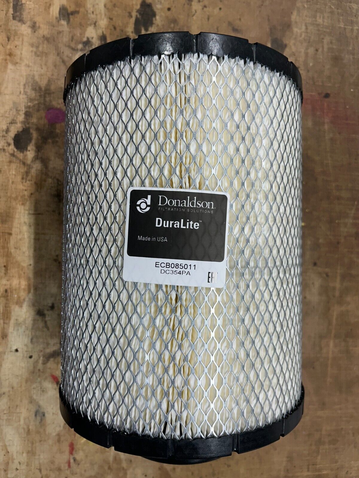 Donaldson DuraLite B085011 Air Filter Brand New