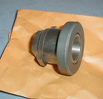 Maserati Biturbo  CLUTCH RELEASE BEARING throw out  New 314620108