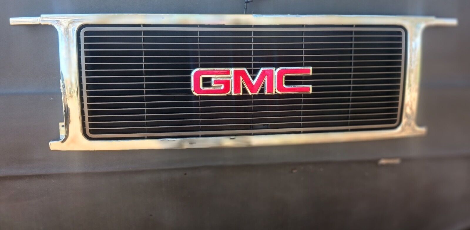 NOS 1989-1991 GMC Truck GRILLE Grill GM # 15628795 RARE C/k ,R/K Suburban