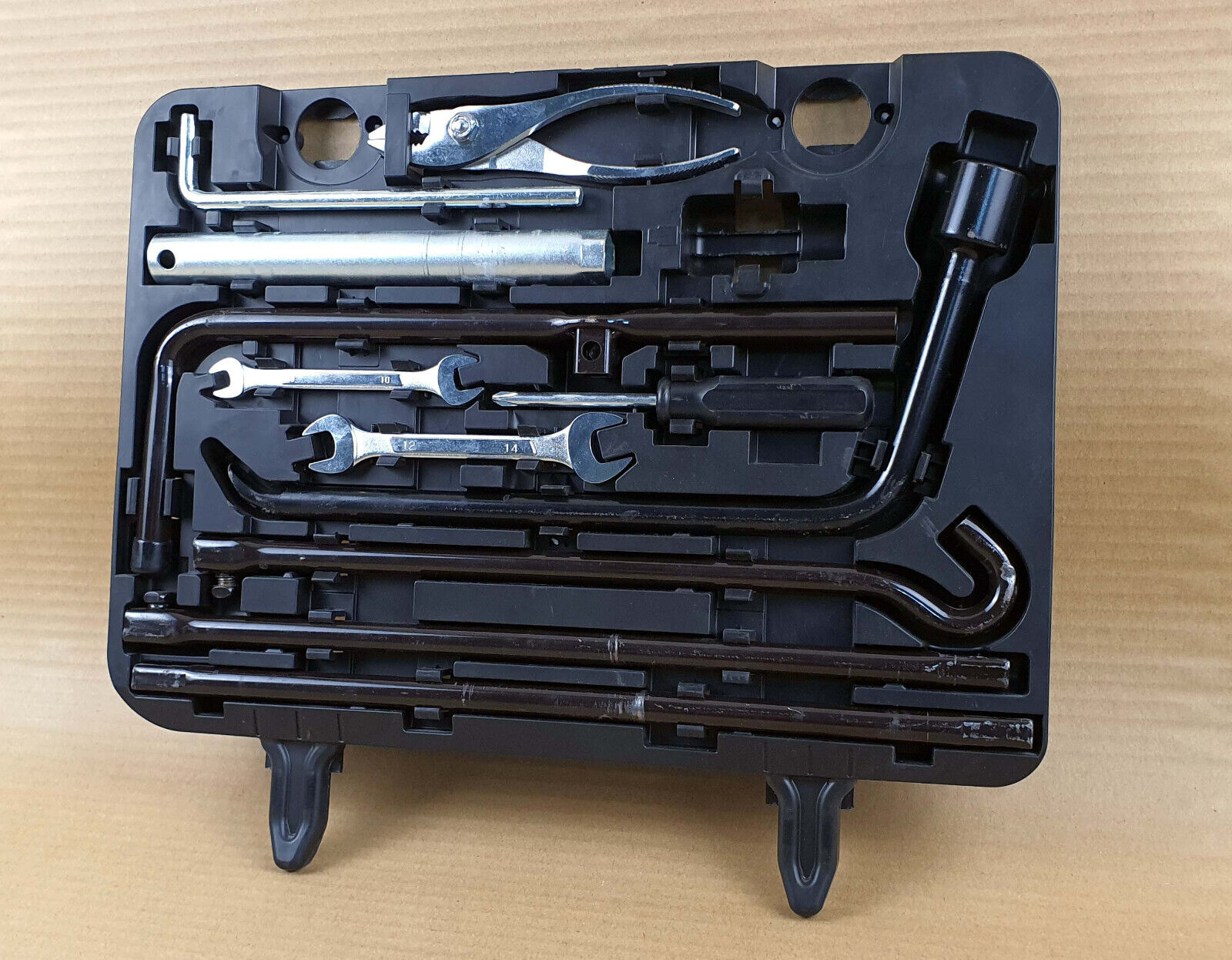 Lexus GX460 2010-2019 Emergency Tool Kit Box with complete tools Oem Used