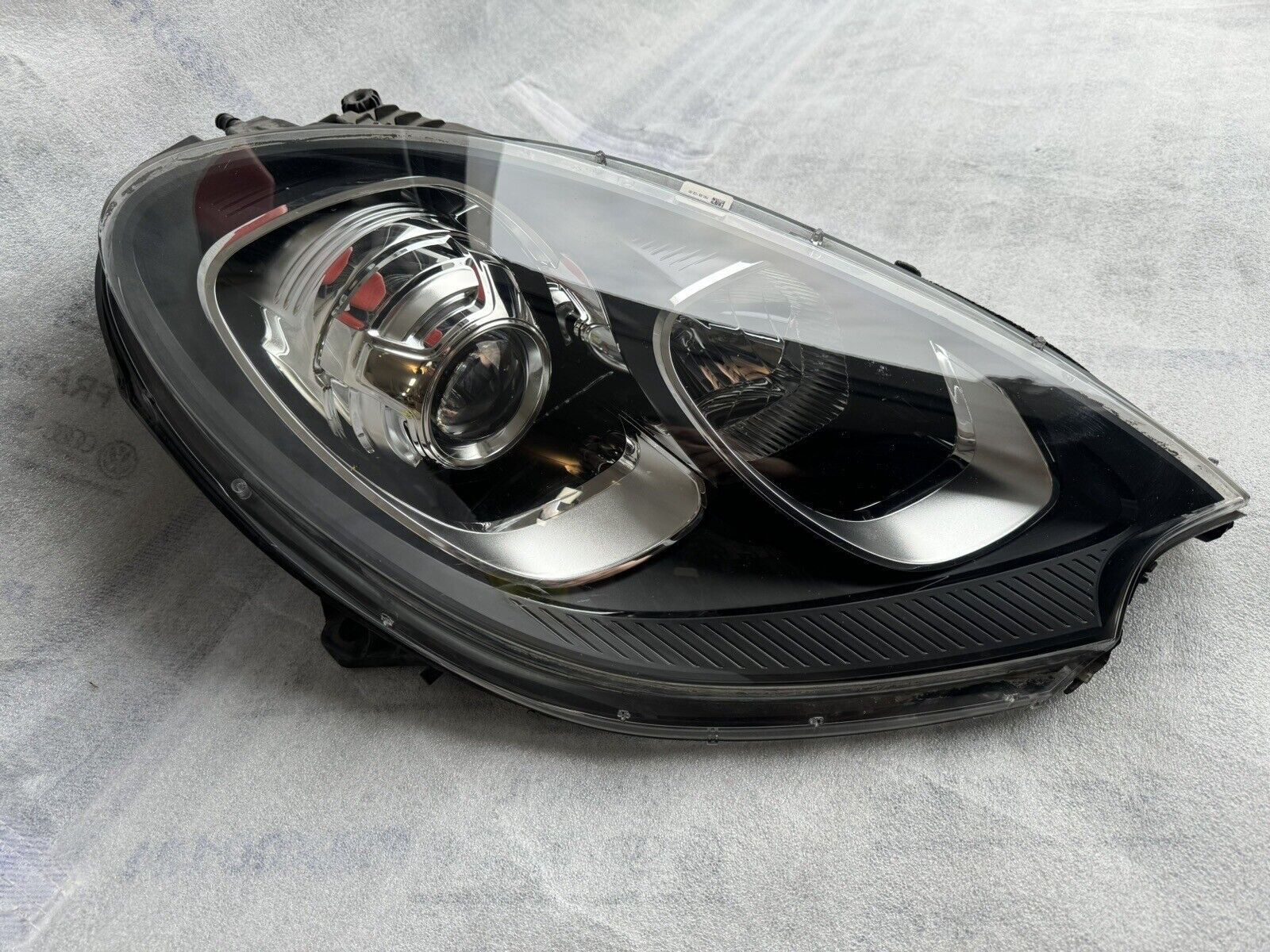 2015-2018 Porsche Macan Headlight Right Side Oem Original 95B941032 