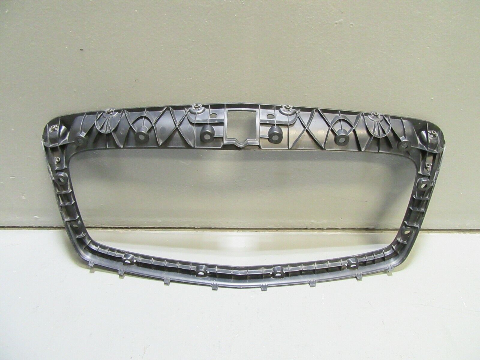 2008 - 2012 Bentley Continental Gt Gtc & Flying Spur Grill Frame Oem 3W0806147E