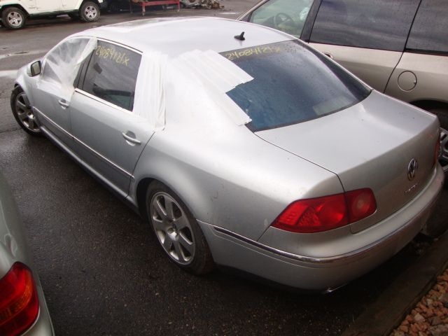 Rear Bumper Without Park Assist 8 Cylinder Fits 04-06 PHAETON 203268