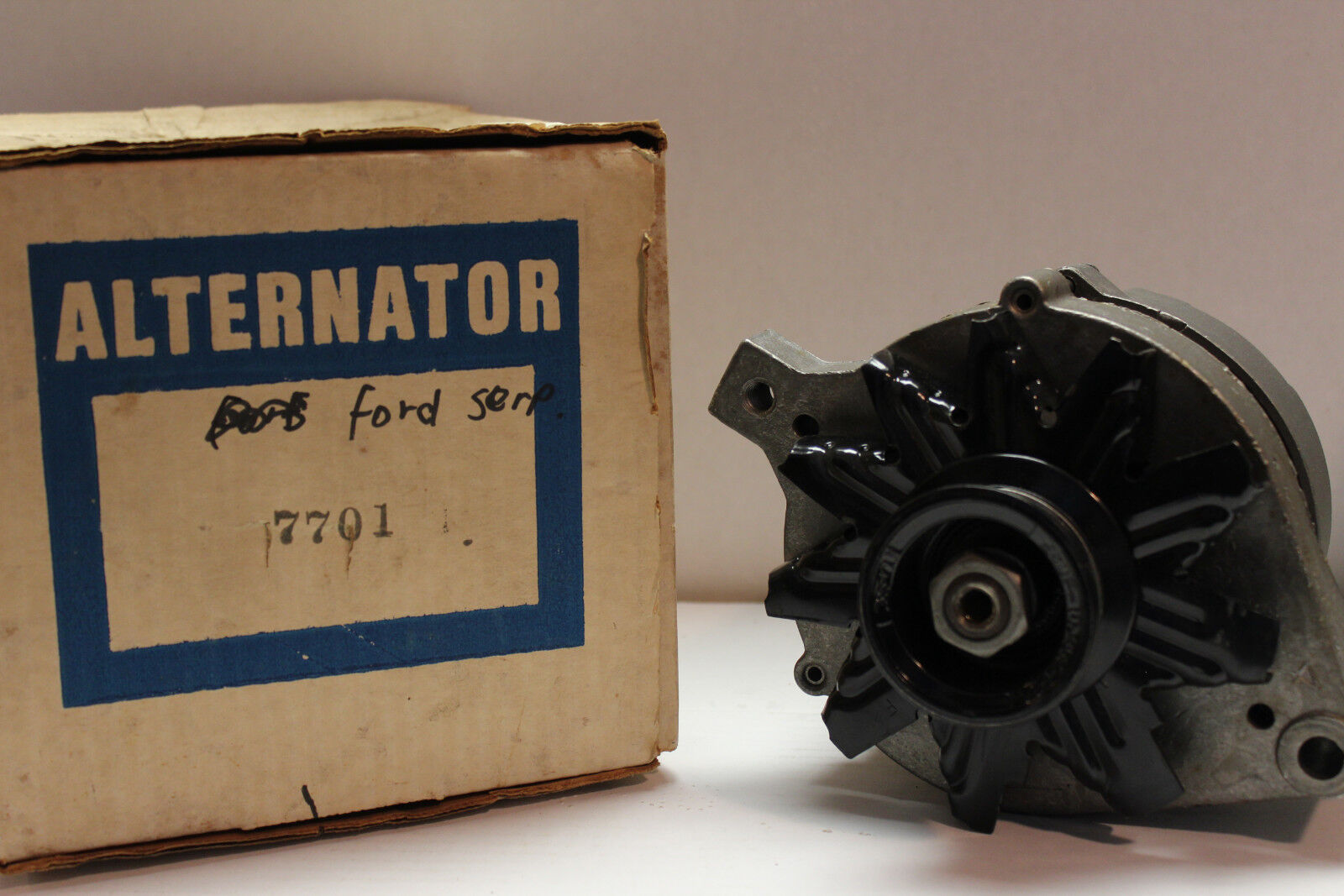 VINTAGE Remanufactured Alternator Motorcraft RMMA00141