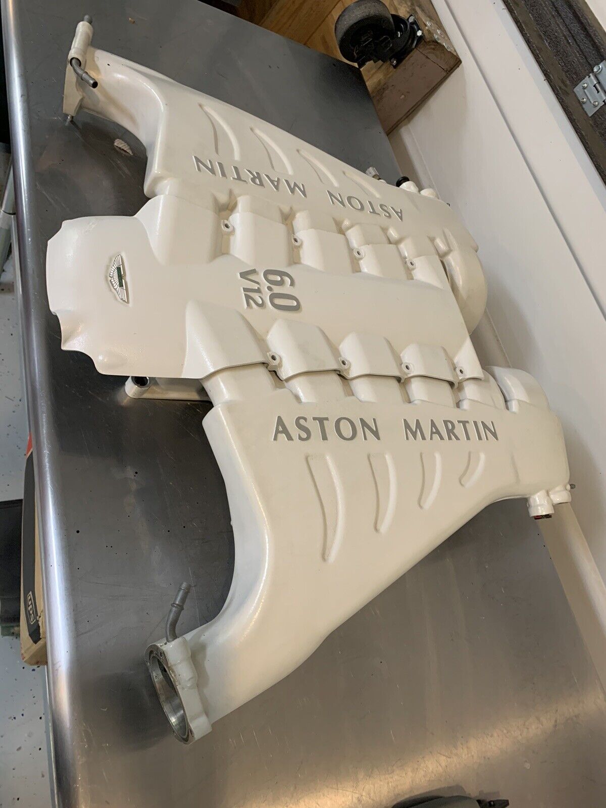 Intake manifold Set Aston Martin DBS 6.0 V12 - DB9 Upgrade 8D33-9424DA