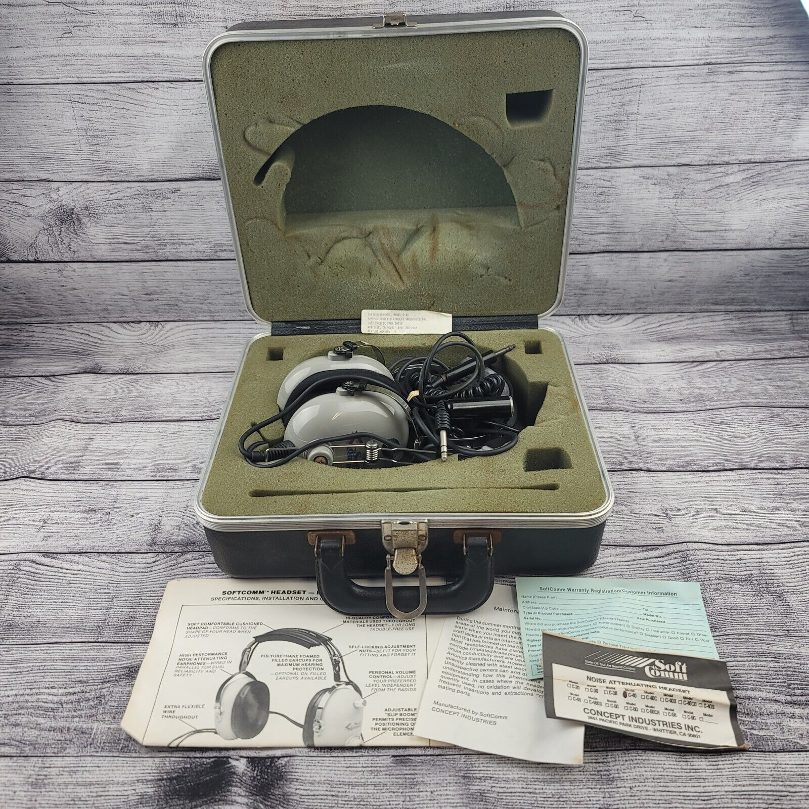 Concept Industries Soft Comm C-40 Aviation Pilot's Headset with Microphone, Case