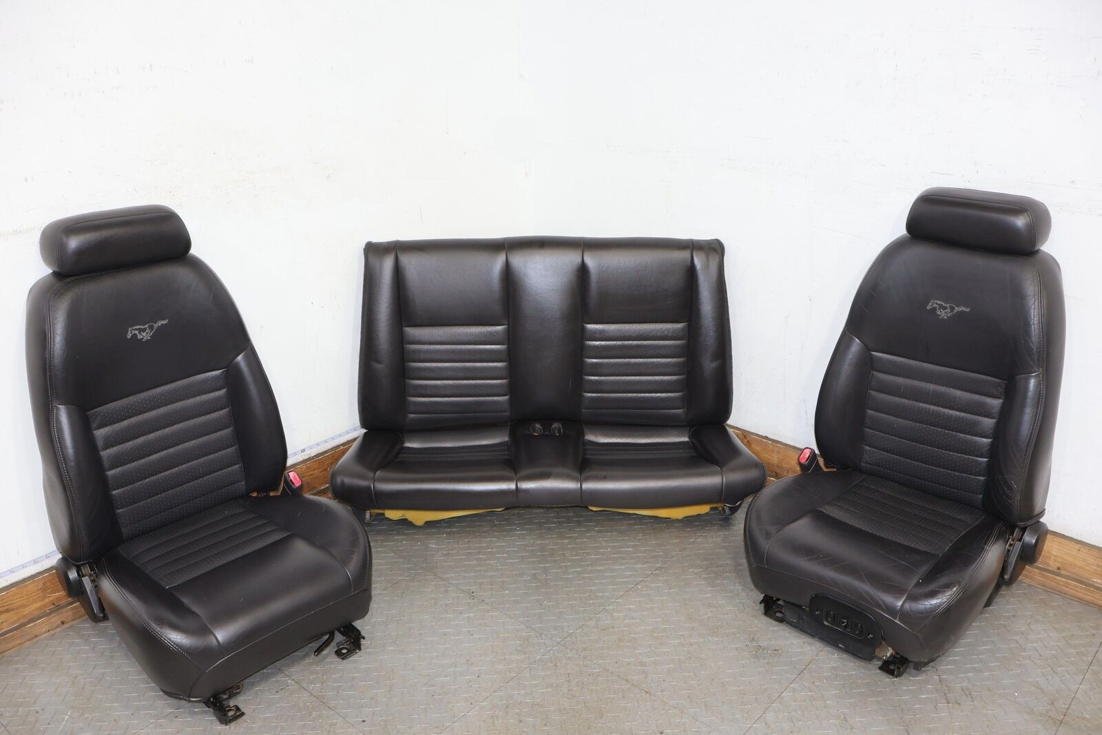 00-04 Ford Mustang Saleen S281 Leather OEM Seats Set (Midnight Black ZA) Tested