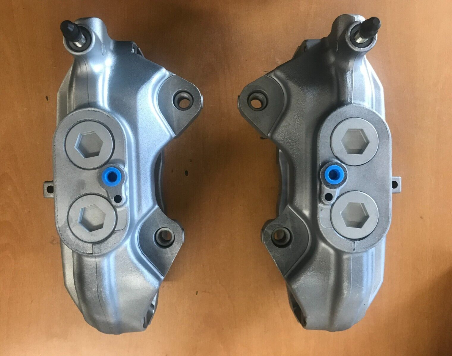 Front brake calipers for Lexus IS350 IS350 GS350 RC350 