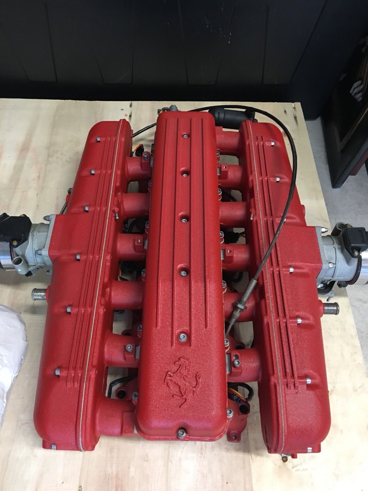Ferrari 550 Maranello Intake Manifold & Throttle Body Assembky 