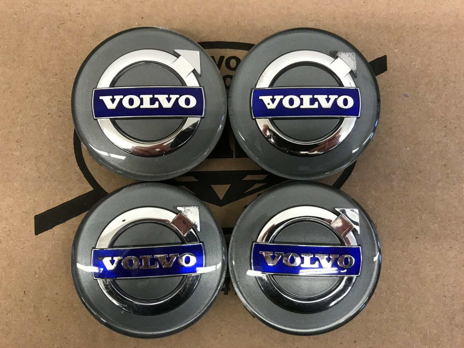 Volvo Silver Center Cap Set 31400452 S60 V70 XC70 S80 XC90 XC60 S40 V50 C70 C30