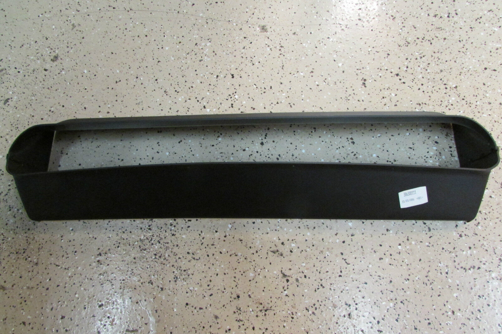 Maserati 3200 GT, Front Bumper Center Air Duct, New, P/N 386300111