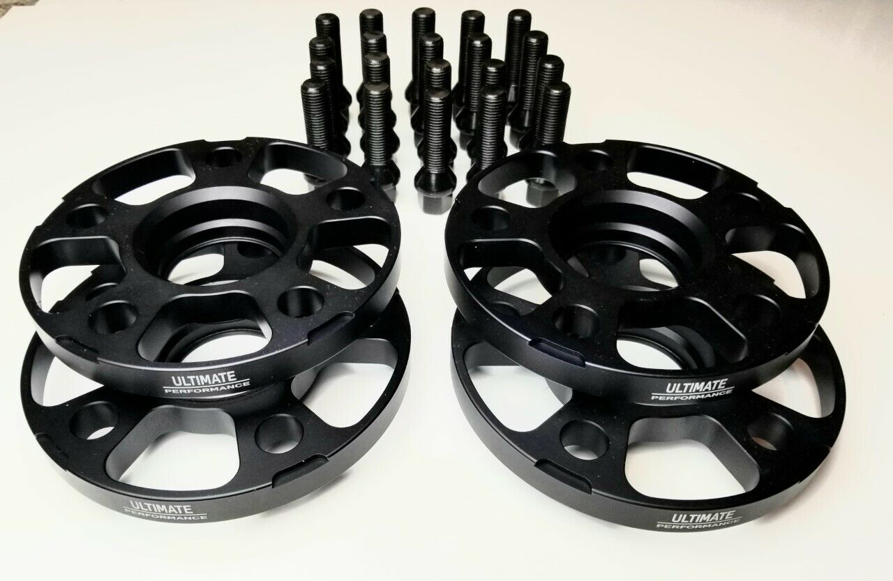 Mclaren Artura 12mm / 15mm staggerd hubcentric performance wheel spacer kit.