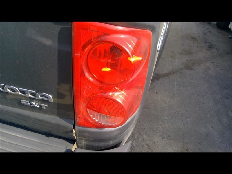 05-08 09 10 11 Dodge Dakota Passenger Right Tail Light Lamp Taillight Taillamp