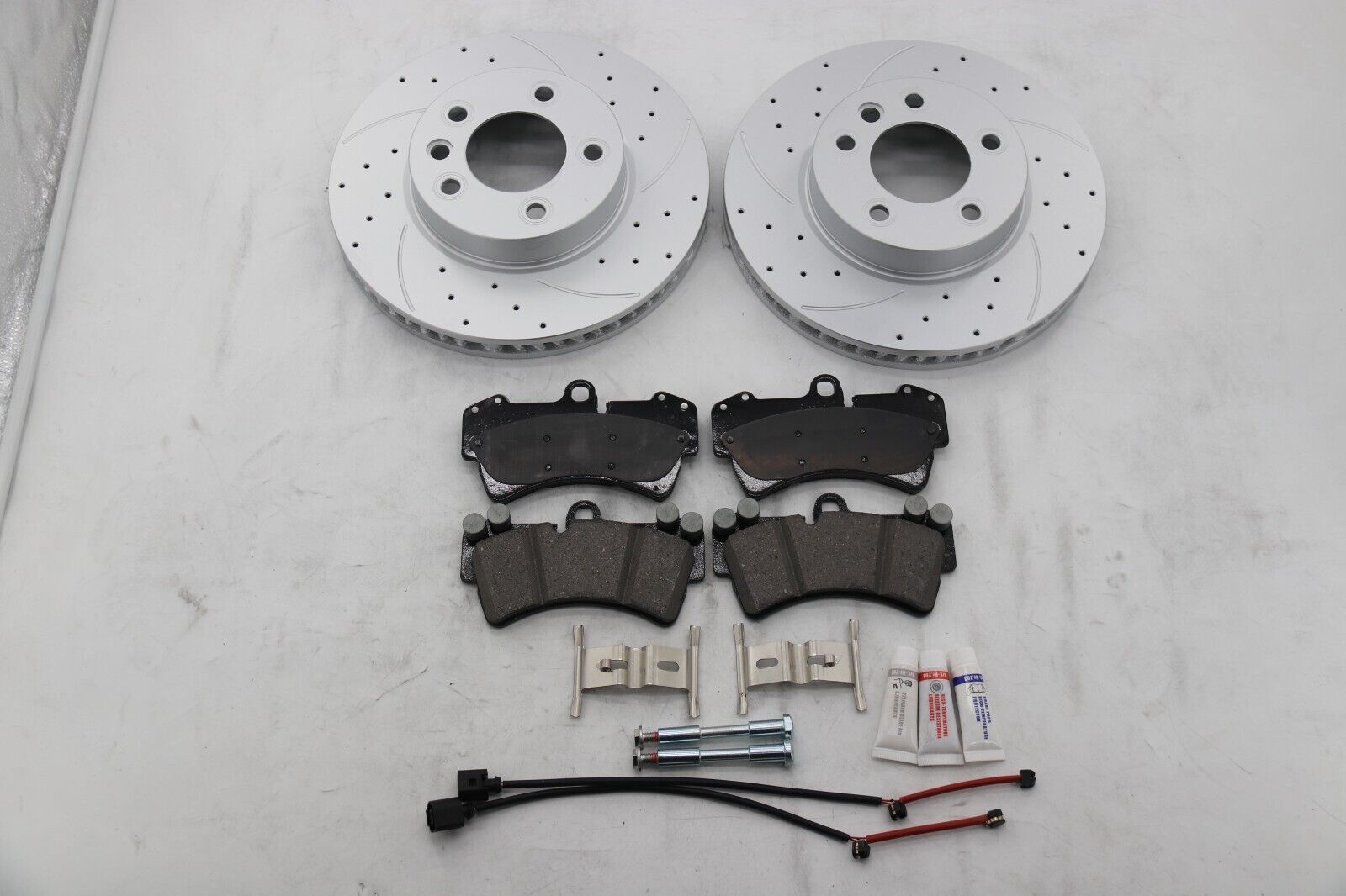 Front Drill Slot Disc Brake Rotor Ceramic Pad Kit For Porsche Cayenne Volkswagen