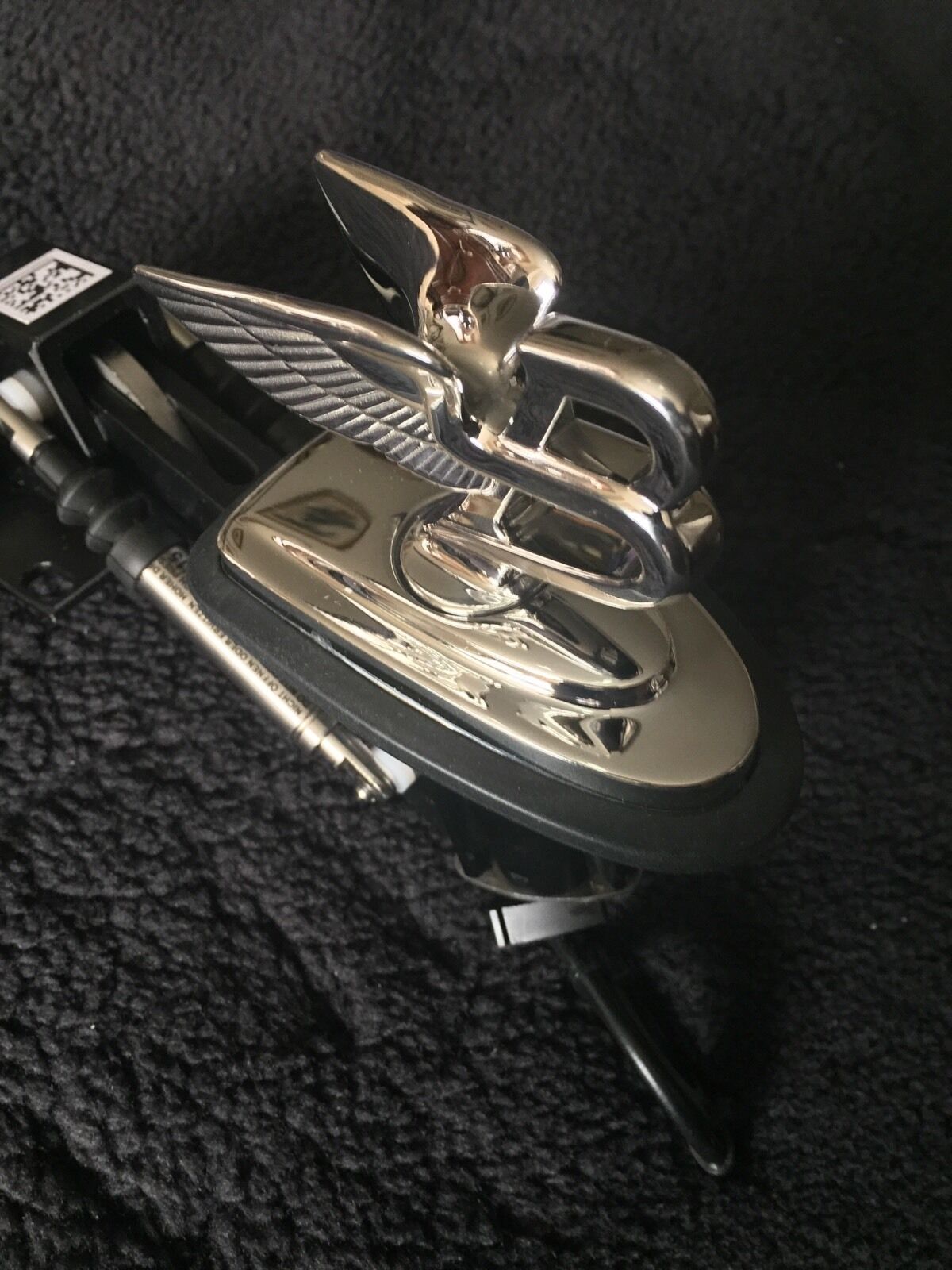 Bentley Mulsanne Flying B Drop Down Mascot Hood Ornament Assembly 3Y0853617G OEM
