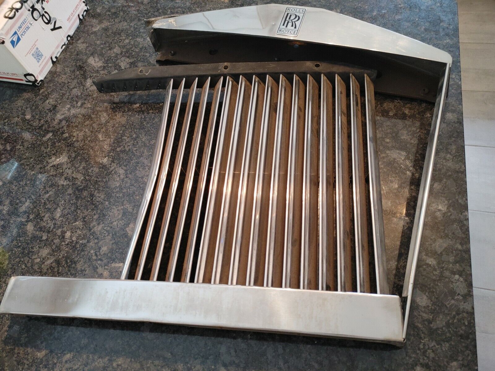 Rolls Royce Silver Front grille 