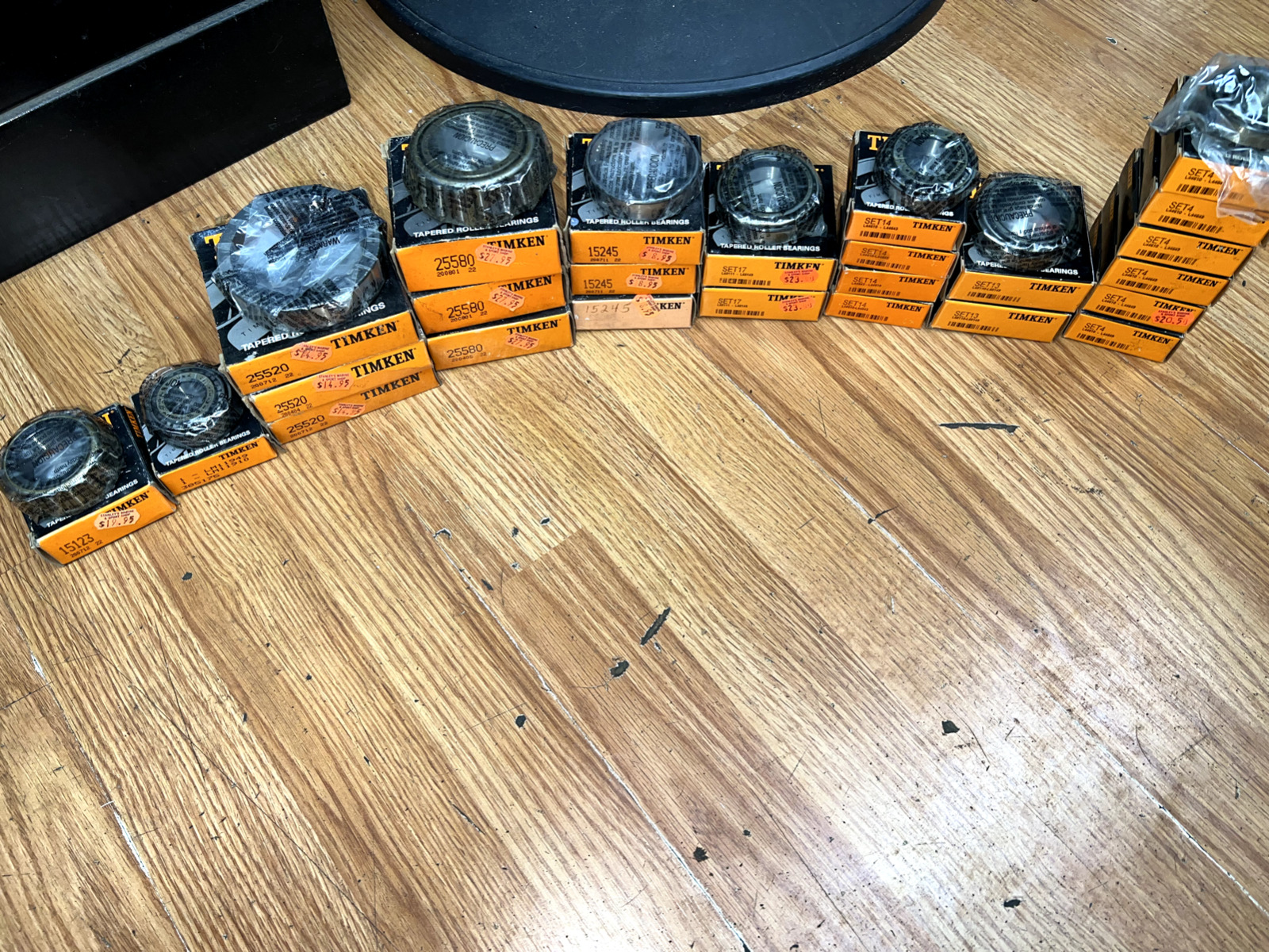 LOT OF 25 NEW TIMKEN CUPS BEARINGS FOR EVINRUDE JOHNSON