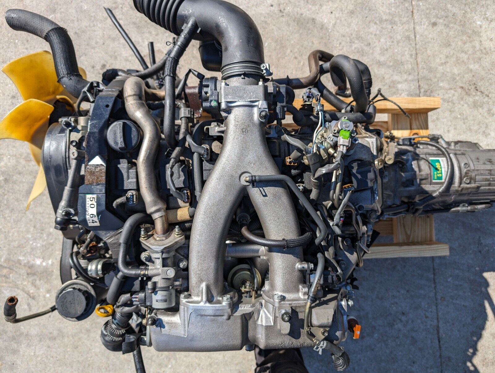 Toyota 2JZ-FSE 3.0L 6 Cylinder VVT-i DOHC Direct Injection Engine + Transmission