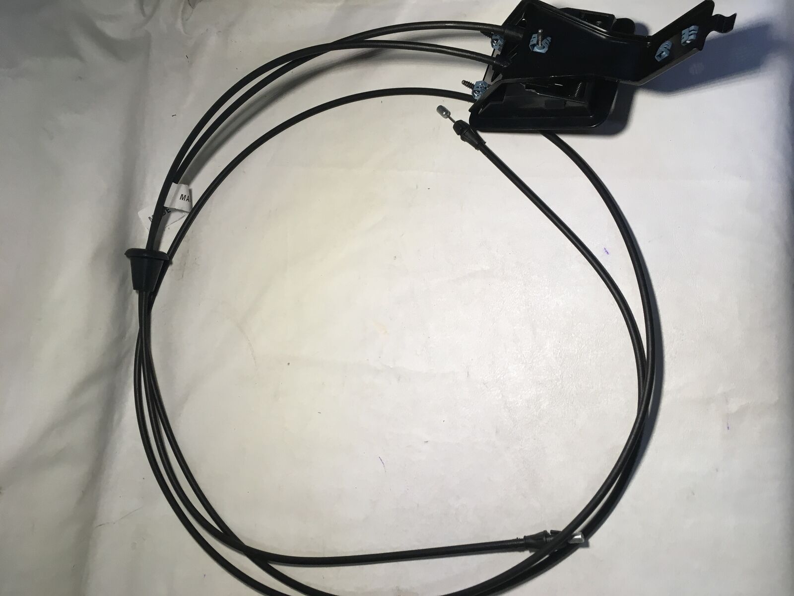 2006-2021 PONTIAC SOLSTICE HOOD RELEASE CABLE AND HANDLE NEW GM #15773638