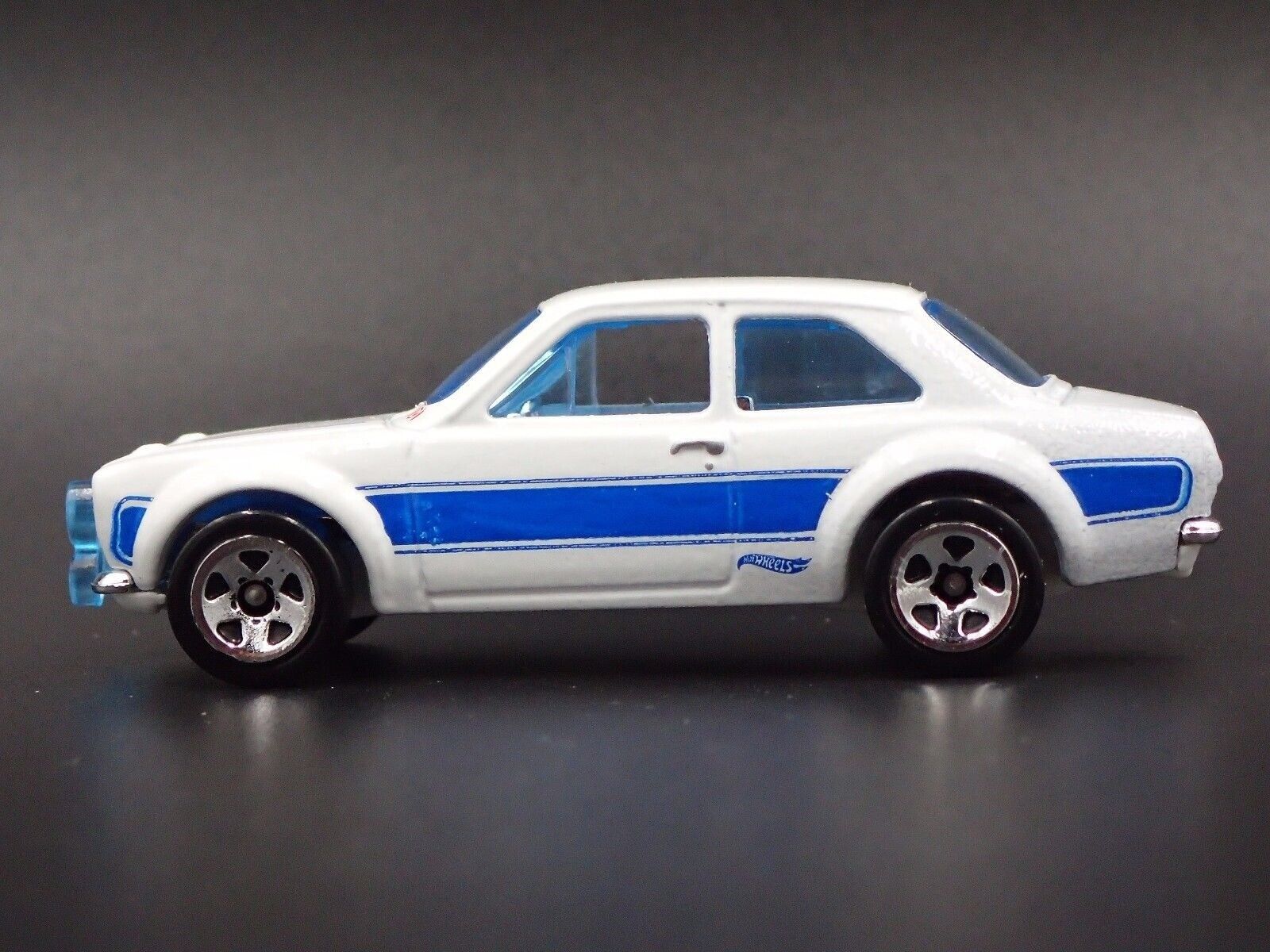 1970 70 FORD ESCORT RS1600 RARE 1:64 SCALE COLLECTIBLE DIORAMA DIECAST relisted