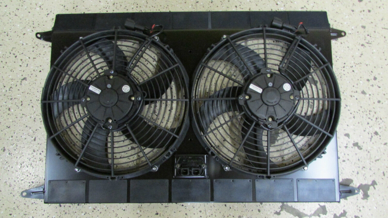 Maserati 3200 GT, Radiator Cooling Fan Assembly New, P/N 383305023