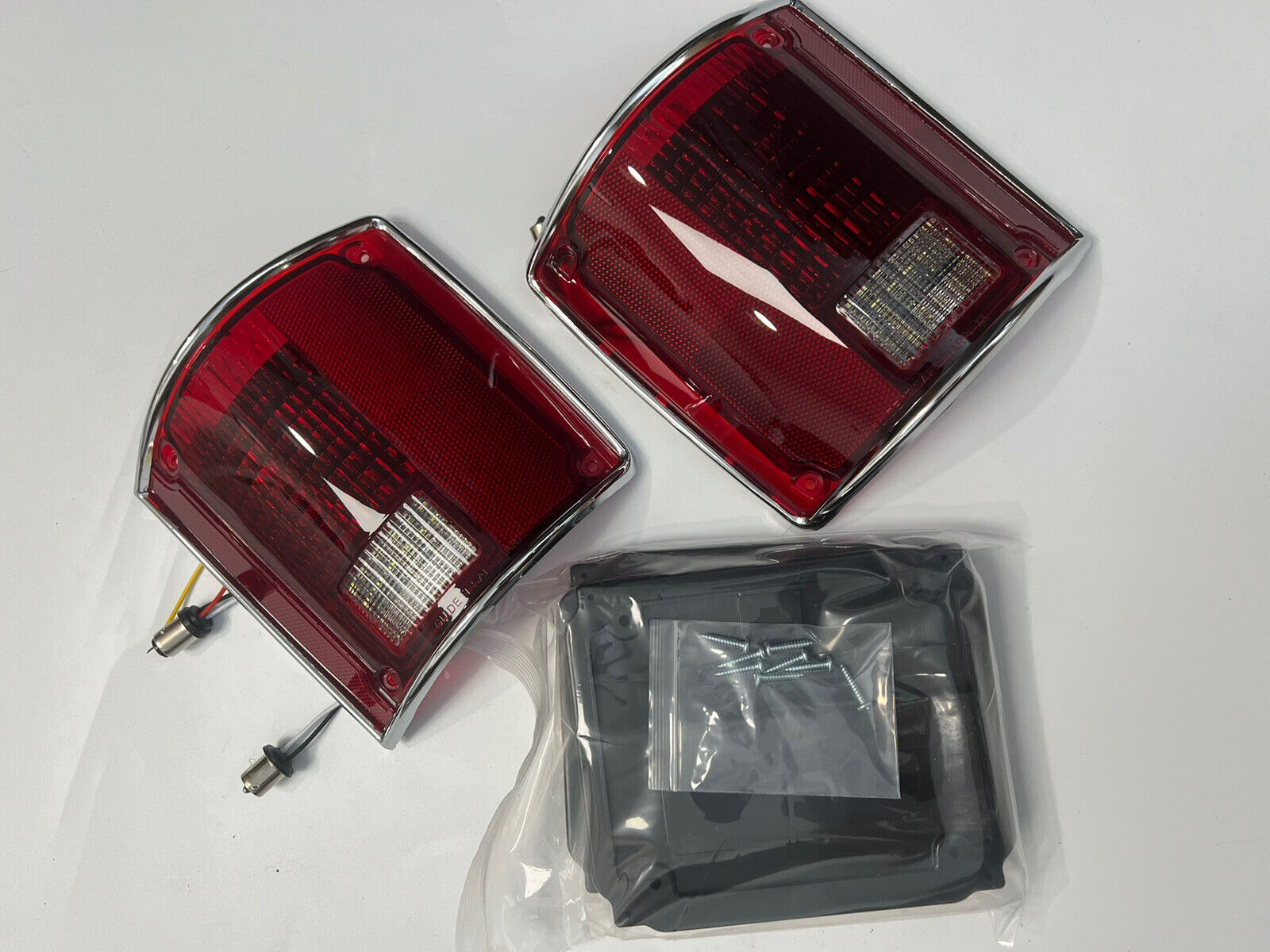 Fit for 1973-1987 Chevrolet GMC Truck Sequential LED  Tail  Lamp Set W/ Trim