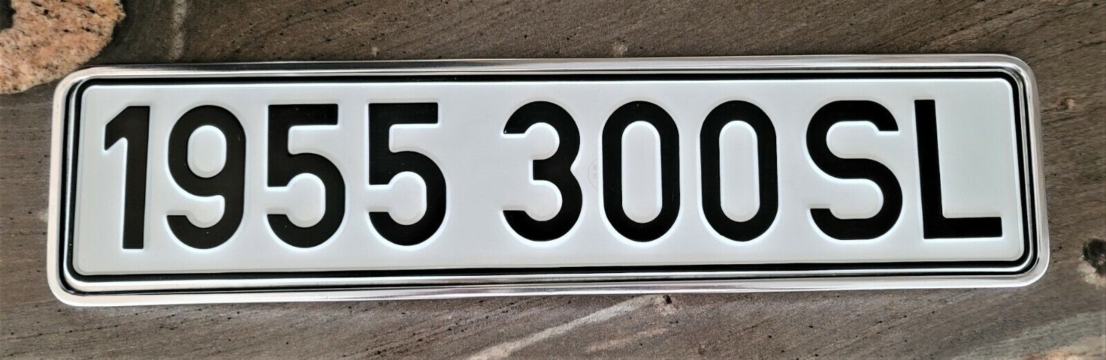 Mercedes 300SL Gullwing license plate and frame