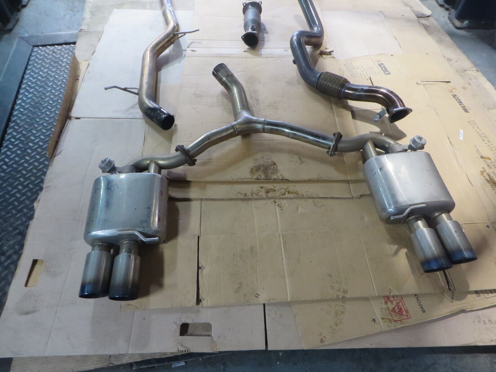 AUDI A4 EXHAUST SYSTEM ARMYTRIX STAINLESS CAT BACK VALVETRONIC QUAD TIP
