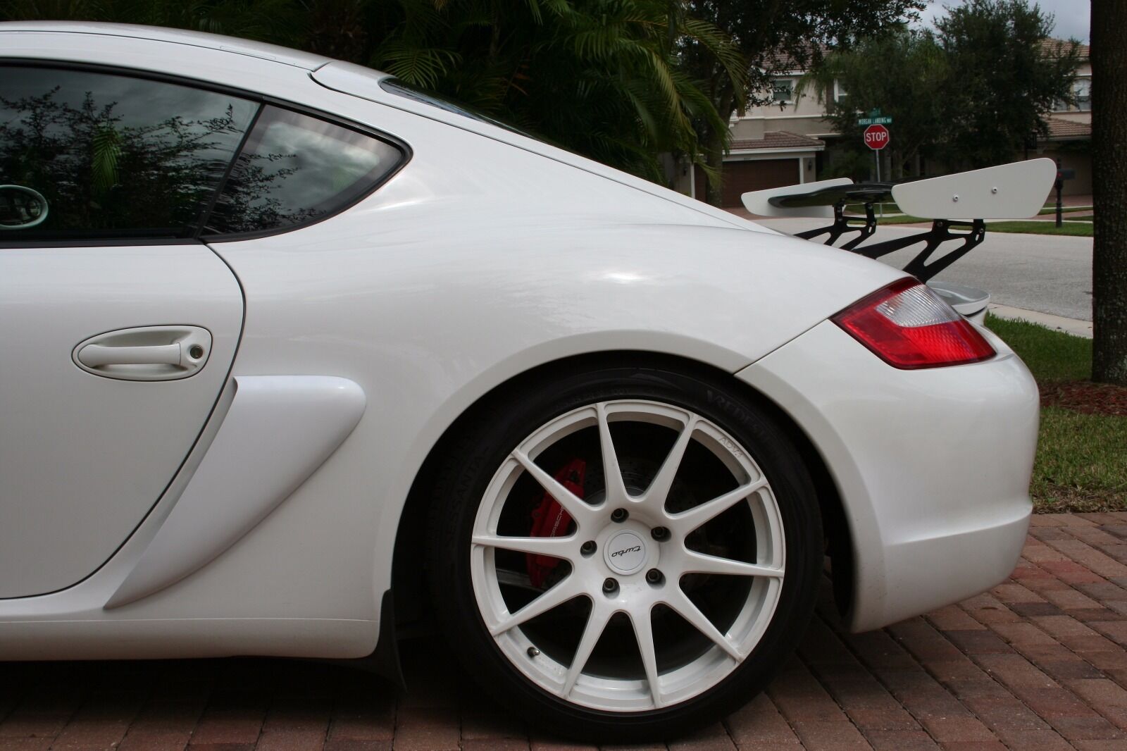 NEW REVISED DESIGN  GT4 style side scoops for 987 Porsche Cayman