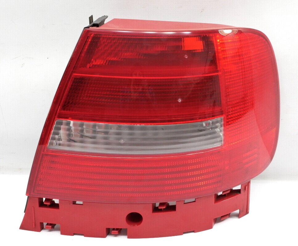 RH Tail Light Taillight Lamp 99-01 Audi A4 S4 B5 Sedan - Genuine | 8D0 945 096 H
