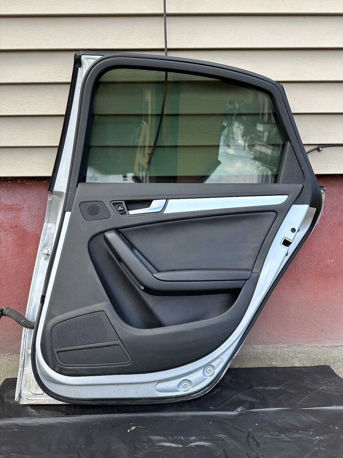 2009-2012 Audi A4 REAR RIGTH DOOR