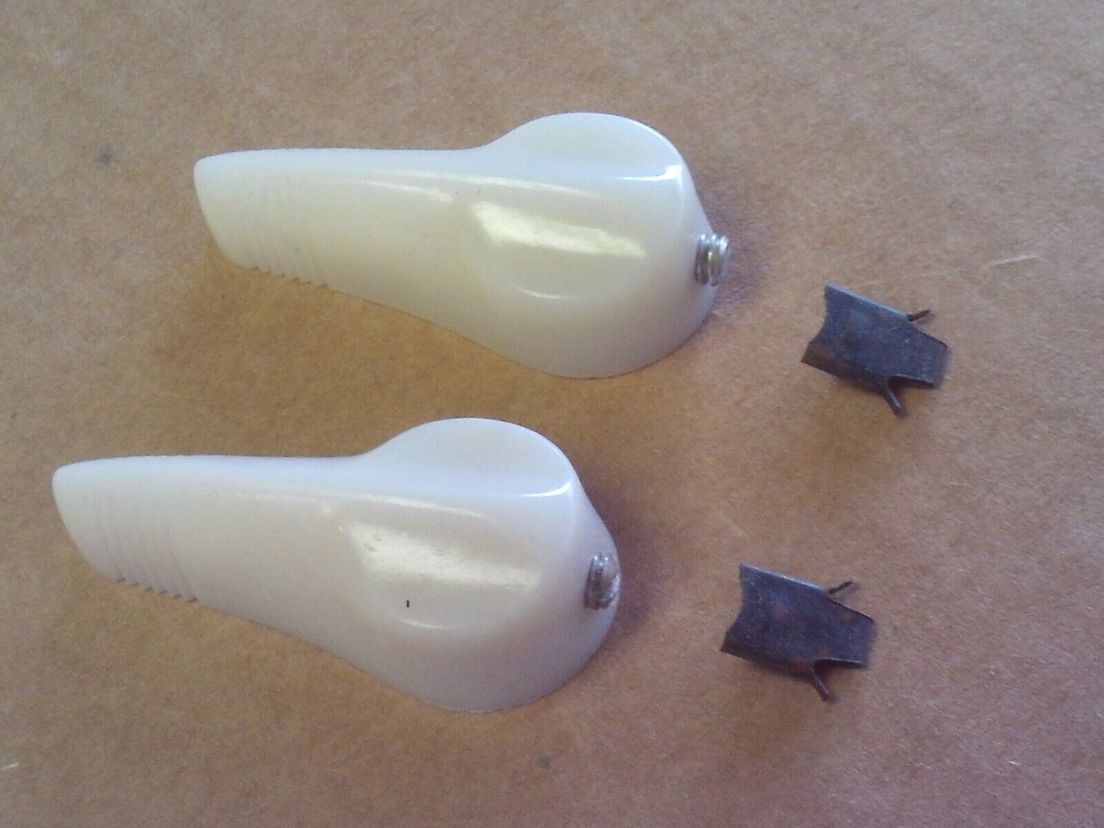 Lot of 2 Vintage New Windshield Wiper Control Knobs 30\'s-40\'s GM, Mopar & Ford
