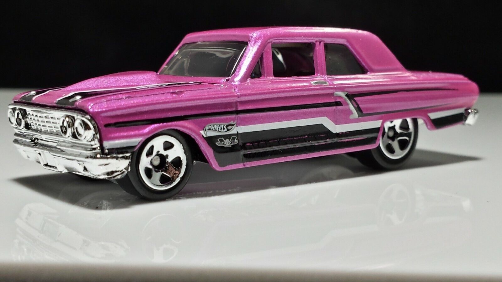 Hot Wheels Ford Thunderbolt 427 Muscle Car HOT PINK Black Stripes Top / Interior