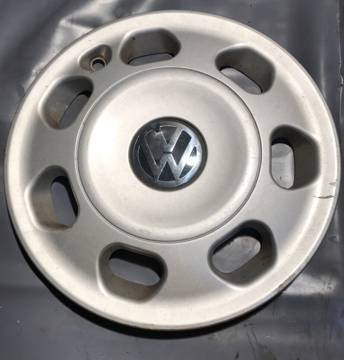 VW OEM Factory Wheel Covers for Passat 96-97 14” Rim 7 Slot 3A0 601 147 A