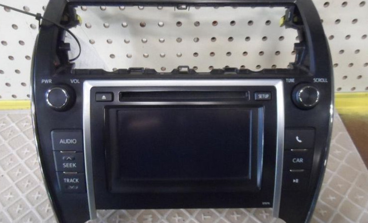 2013-2014 Toyota Camry Radio Display and Receiver AM-FM-CD ID 57076