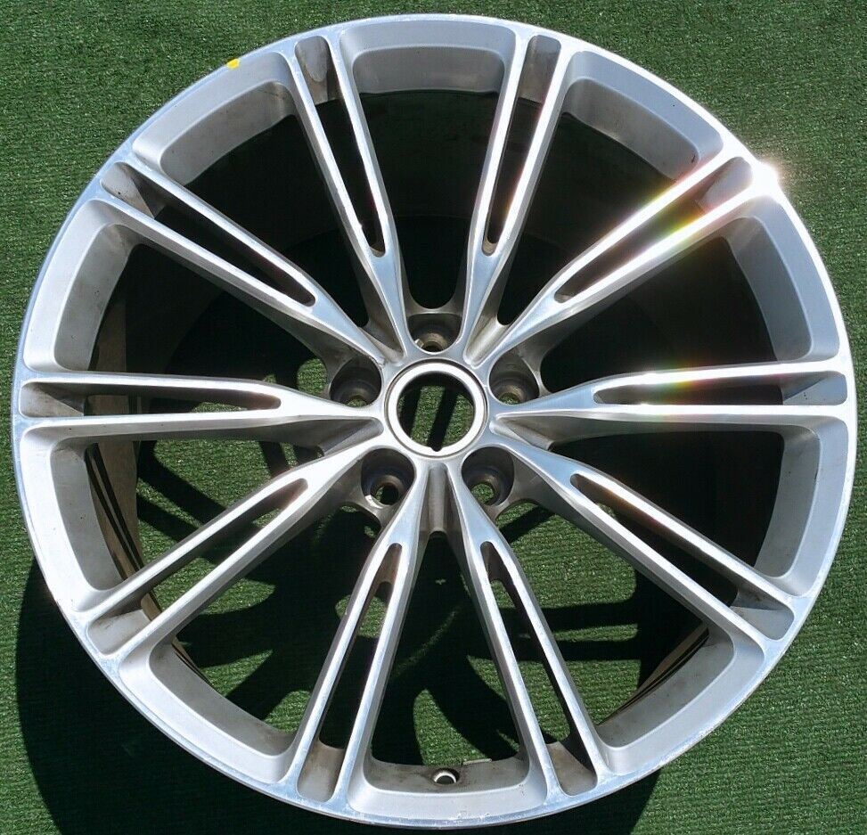 Factory Aston Martin DBS Wheel Genuine OEM 20 x 11 CG43-9965G-DB Rear DB9 Virage