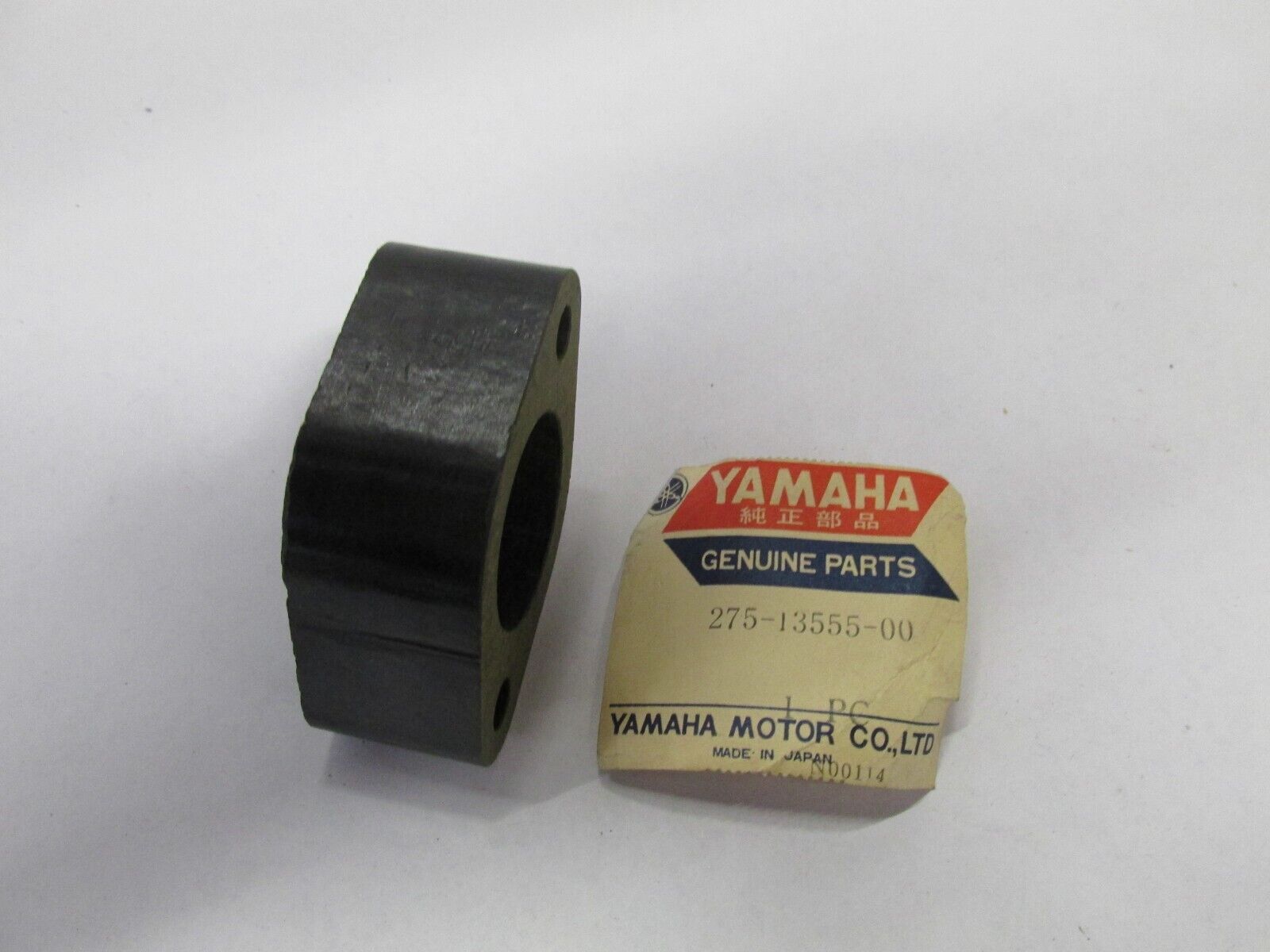 NOS OEM Yamaha Intake Manifold 1970-1971 RT1 360 Off Road 275-13555-00