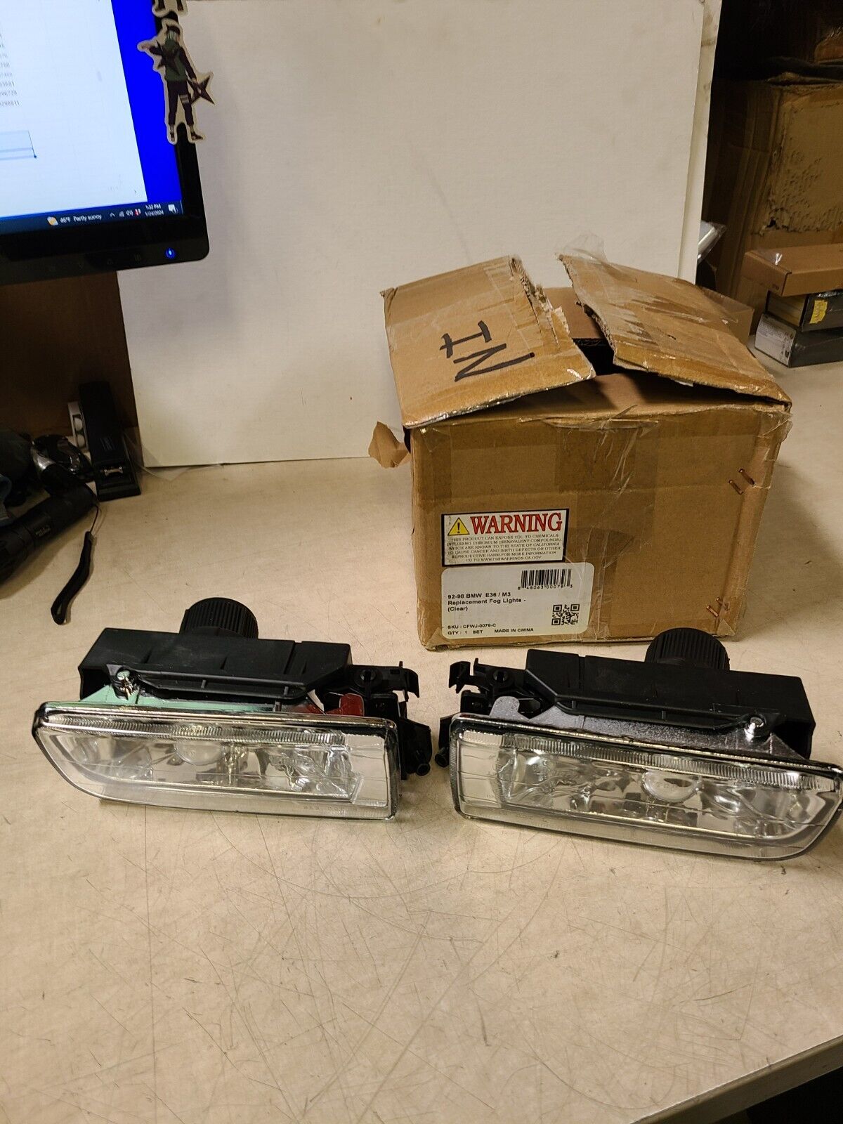 92-98 BMW E36/M3 Replacement Fog Lights Clear