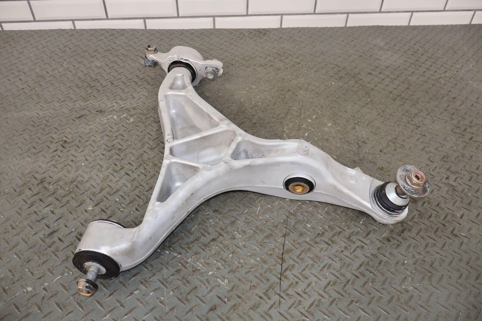 16-21 Grand Cherokee Trackhawk Front Right Lower Control Arm (Competition SDK)