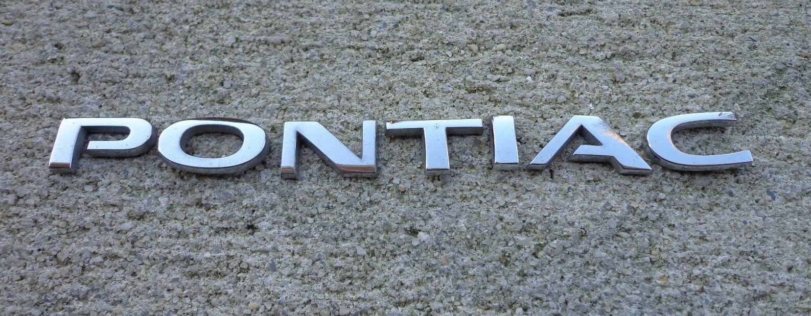 Pontiac emblem letters badge trunk GT G6 G8 V6 Grand Prix Solstice OEM Stock