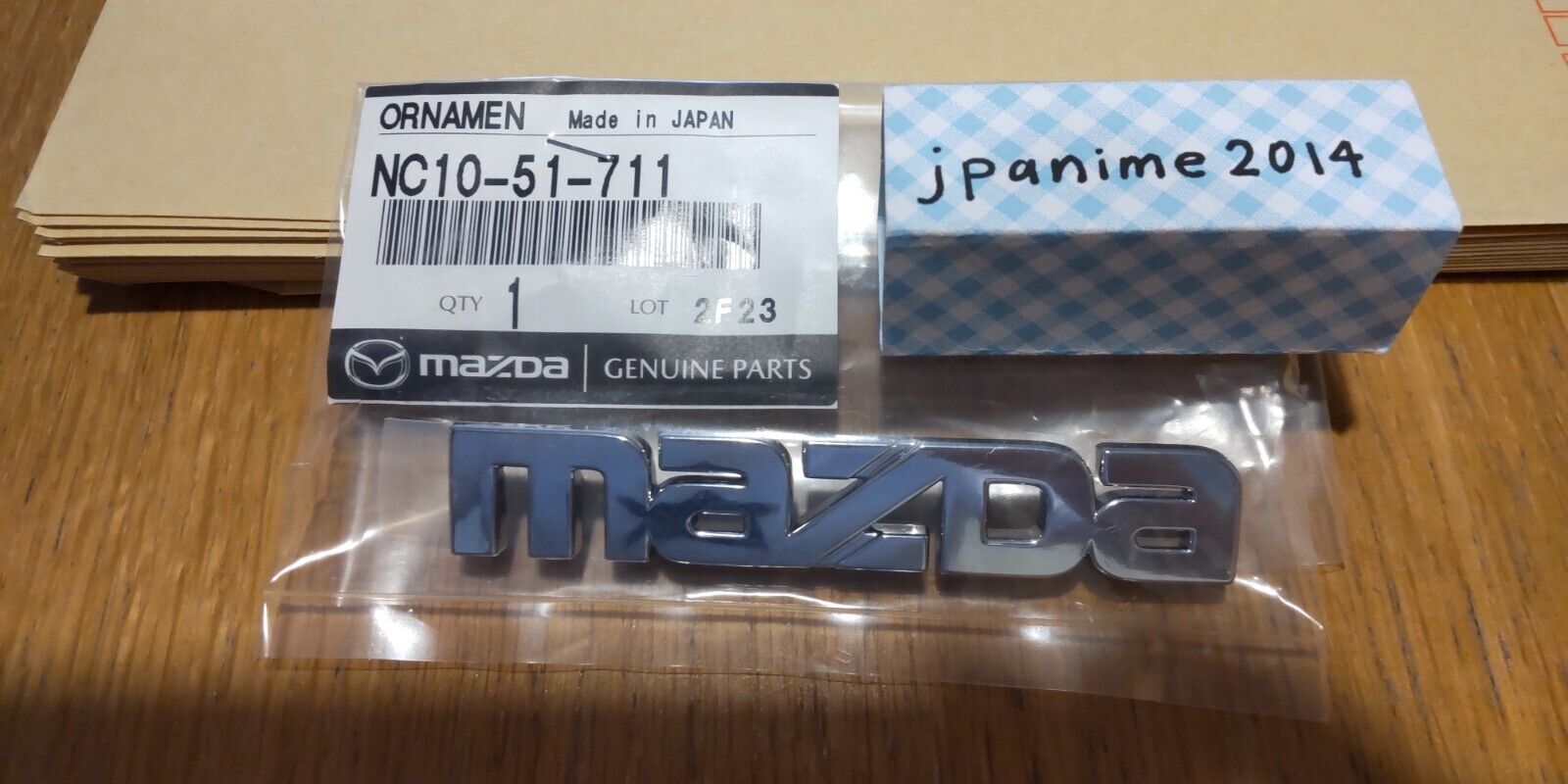 Genuine 1998-2005 Mazda MX-5 Miata Rear MazdaLogo Emblem OEM NC10-51-711 * >