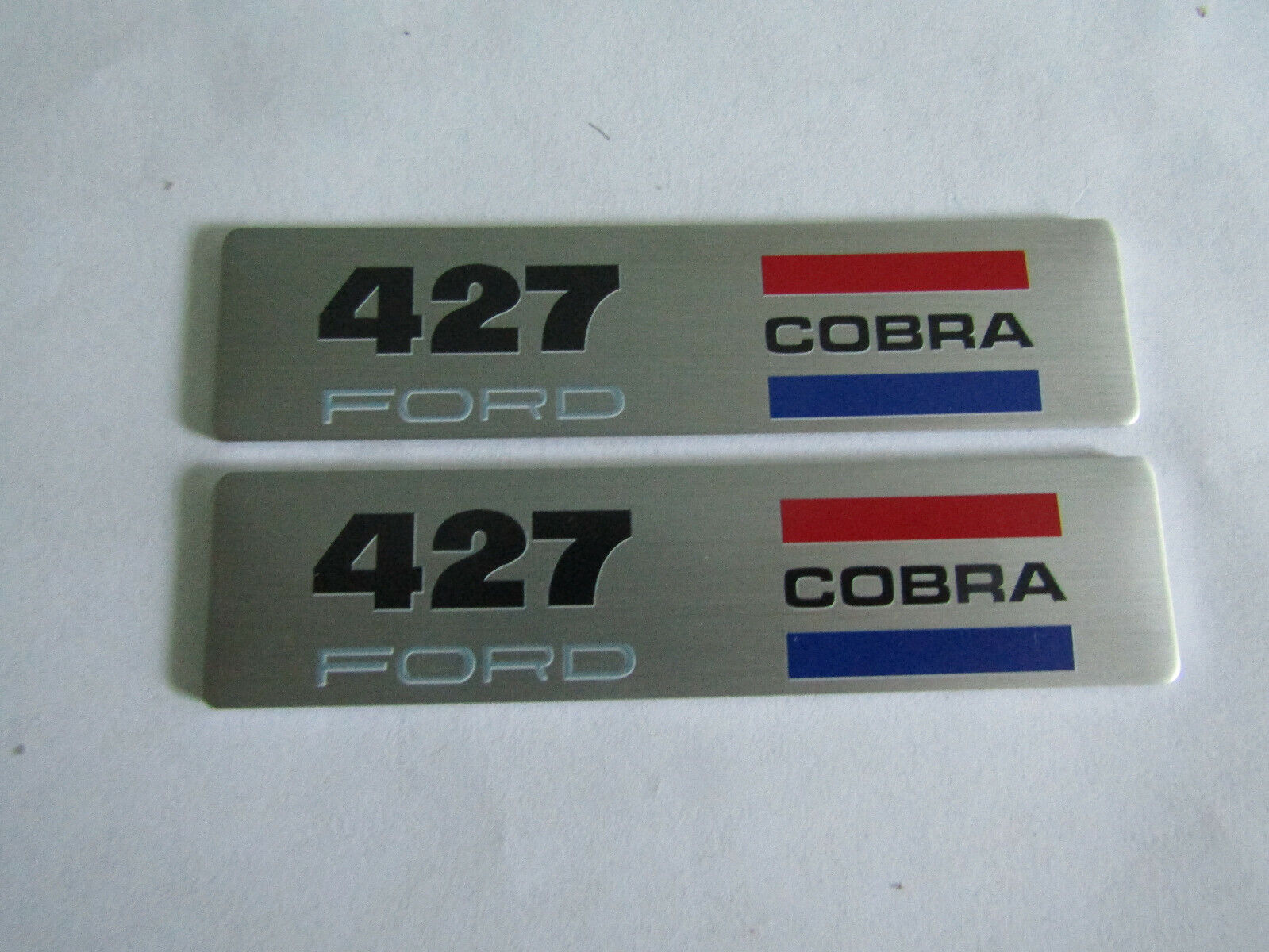COBRA MUSTANG GALAXIE SHELBY 427 EQUIPPED SNAKE LOGO VINTAGE PLAQUES EMBLEMS 2X