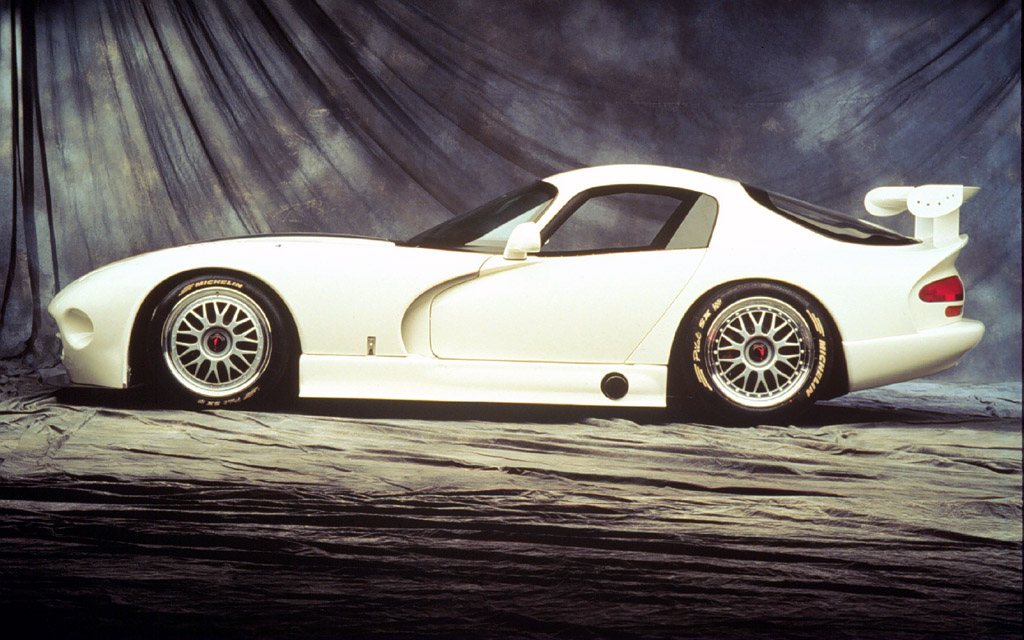 1996 Dodge Viper GTS-R