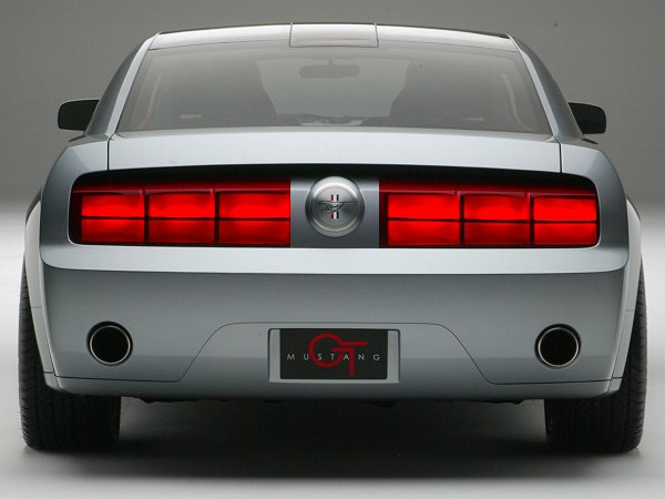 2003 Ford Mustang GT Concept