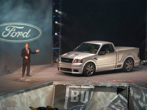 2003 Ford SVT Lightning Concept