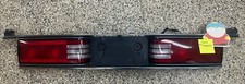 1992-1995 BUICK LESABRE CENTER TAIL LIGHT OEM USED TRUNK MOUNT PANEL 16515399 picture