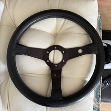 TOM’s STEERING WHEEL picture